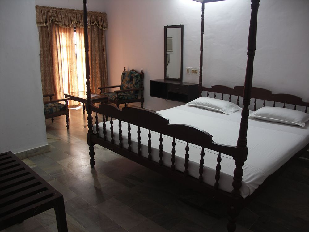 Hotel Park Avenue Kochi Quarto foto