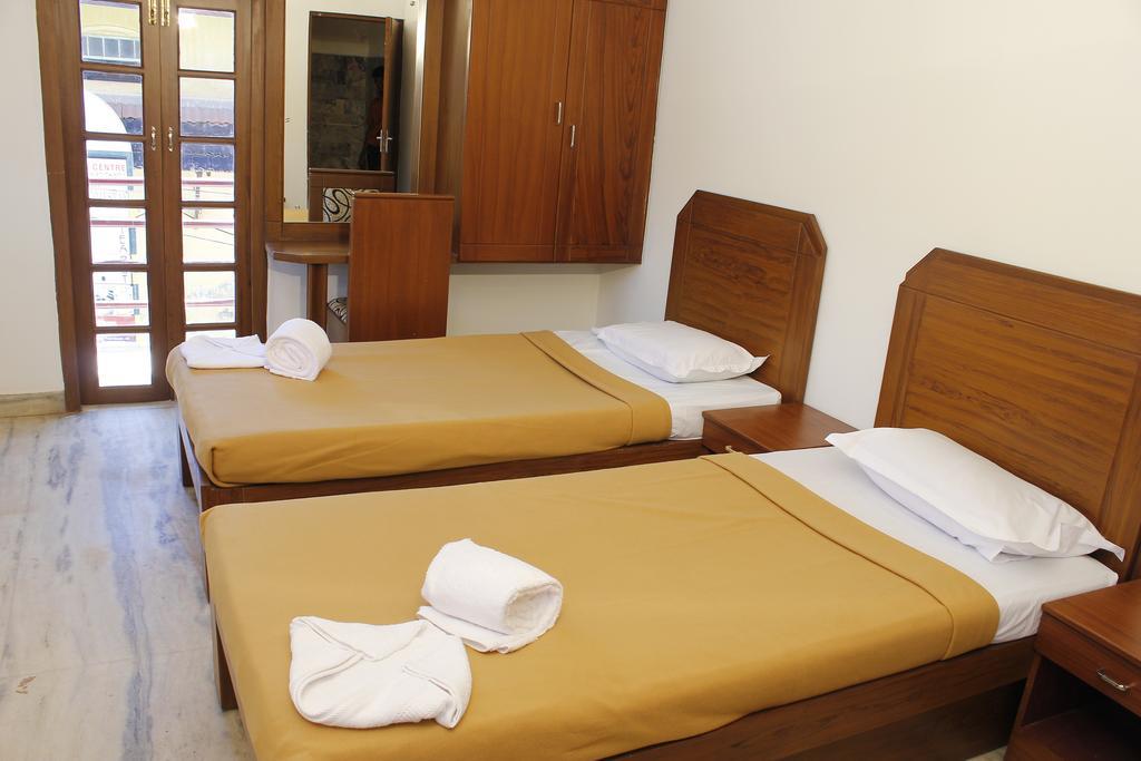 Hotel Park Avenue Kochi Quarto foto