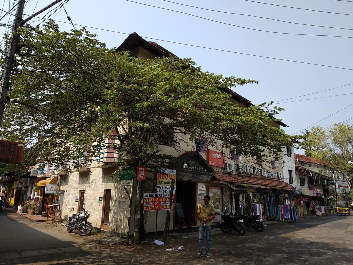 Hotel Park Avenue Kochi Exterior foto