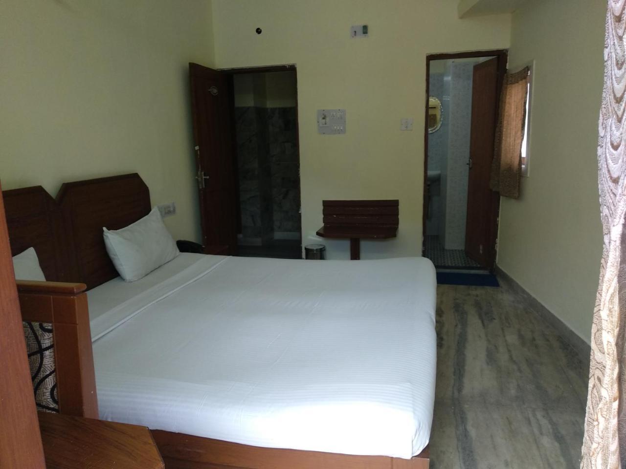 Hotel Park Avenue Kochi Exterior foto
