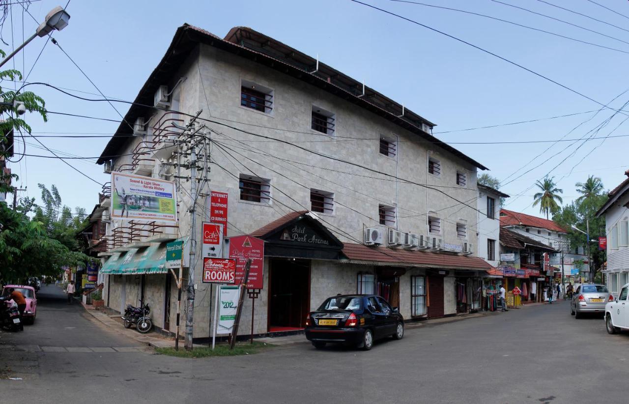 Hotel Park Avenue Kochi Exterior foto